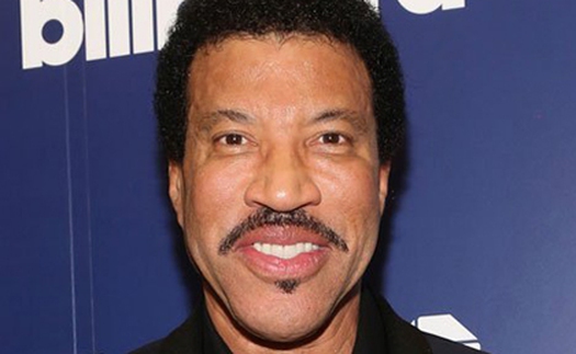 Lionel Richie sẽ biểu diễn tại sự kiện Glastonbury